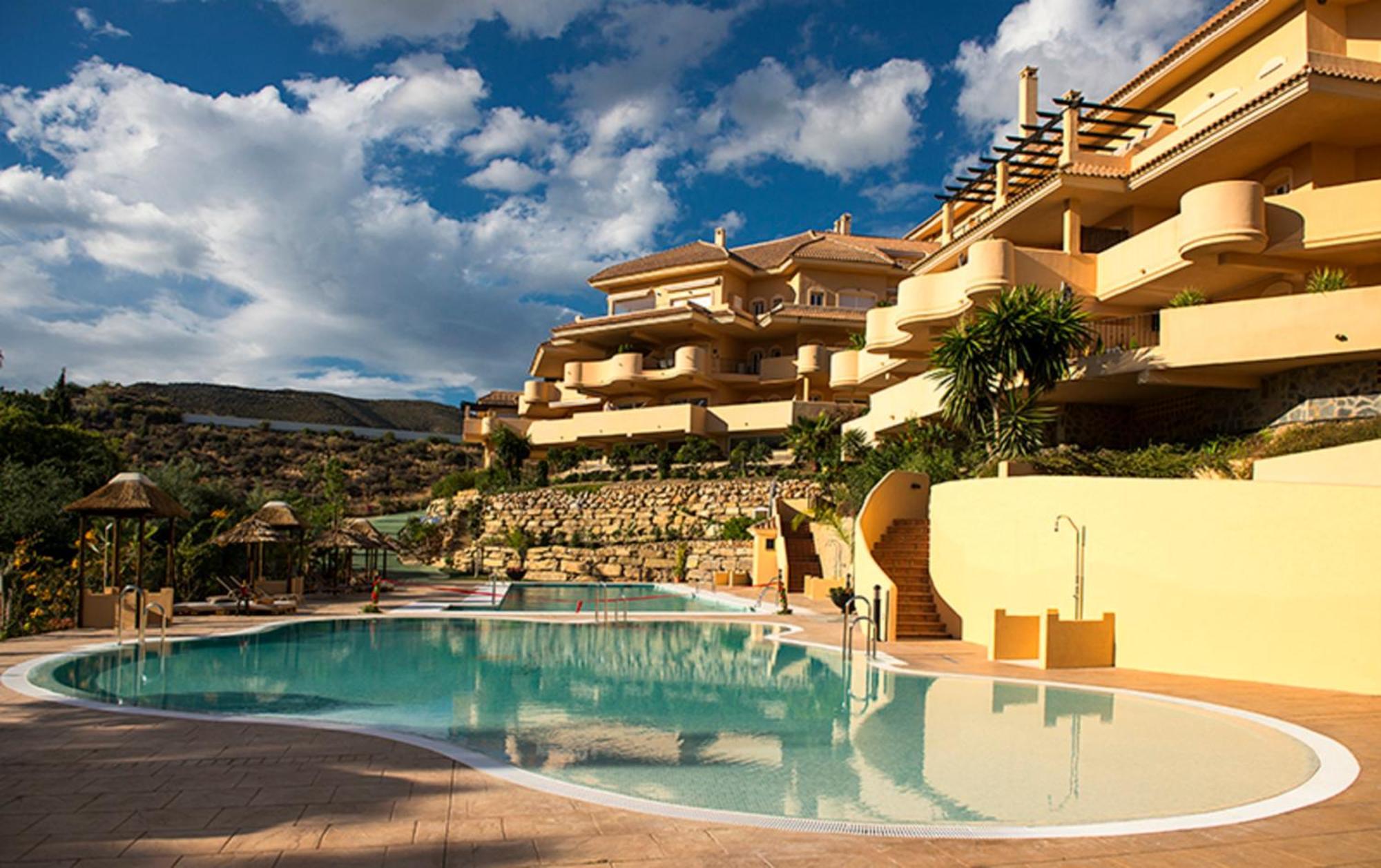 Aloha Hill Club Lluxury 5 Star Golf Resort Near Puerto Banus And Marbella Dış mekan fotoğraf