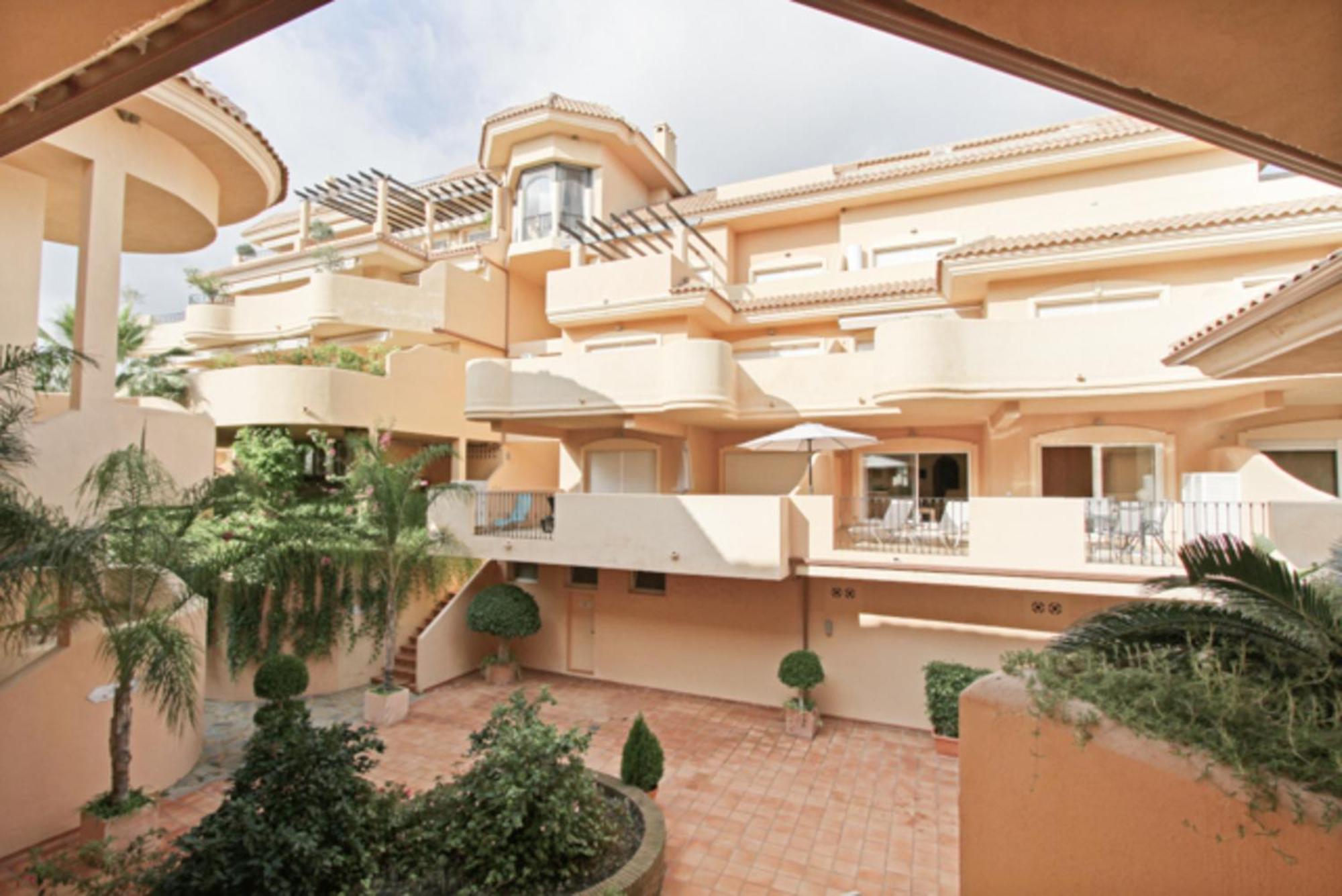 Aloha Hill Club Lluxury 5 Star Golf Resort Near Puerto Banus And Marbella Dış mekan fotoğraf